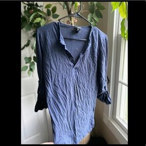 Blue H&M basic shirt